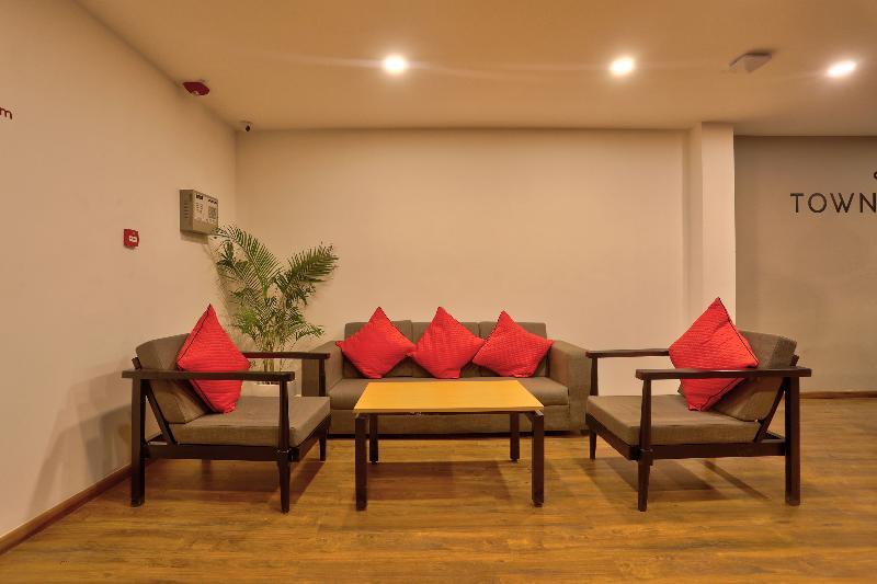 Oyo Townhouse 87 Spartan Nagar Chennai Exterior photo